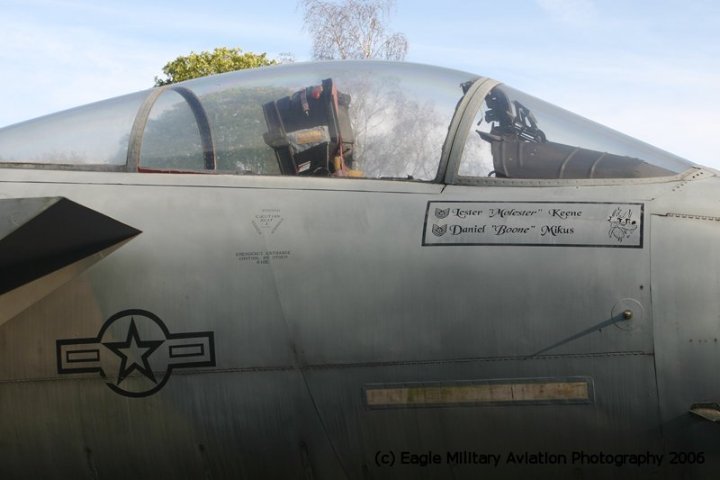 2006 EHSB 32nd FS F-15A 74-0083 right close up.jpg